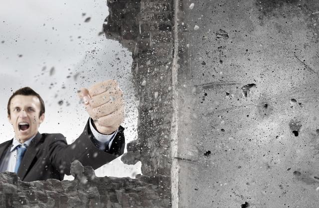 不打破心灵的牢笼,不摆脱限制性的思维和习惯,我们无法获得自由和解放