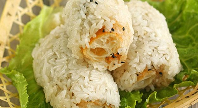 糯米还可以这样做糯米包油条武汉过早小吃