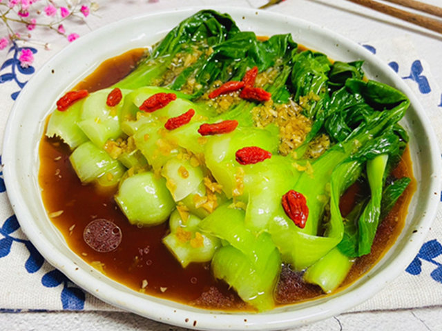 原创蒜蓉小油菜这样做不发黄不发黑清脆爽口营养好吃又下饭