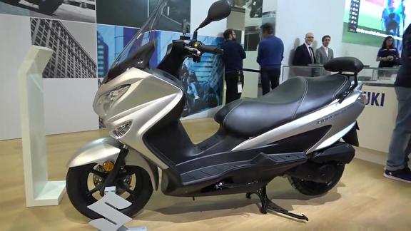 2020款铃木burgman200cc踏板摩托介绍