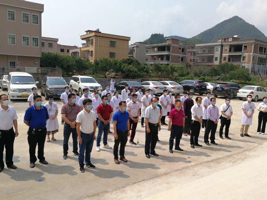 后溪乡新卫生院揭牌仪式,落成后正式投入使用