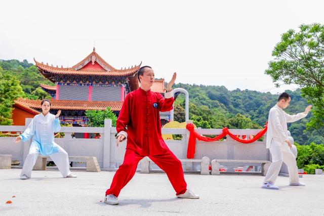 東莞觀音山雲巔太極清風鳥鳴中演繹養生之道