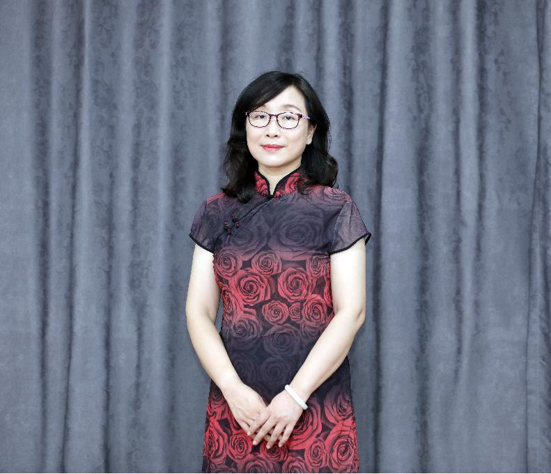 后疫情时代学生的大阅读如何打开这位名师的直播引爆家长圈