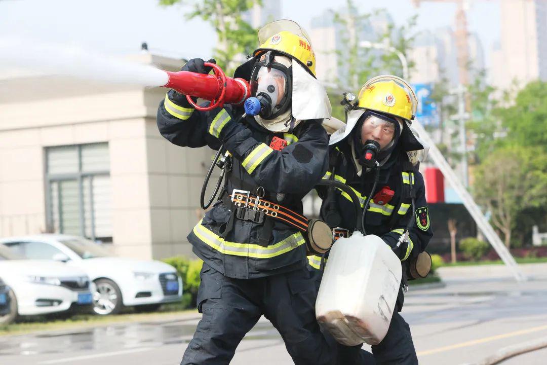 伤员搬运操是消防员参与抢险救援,灭火救援必须掌握的一门技巧,关系到