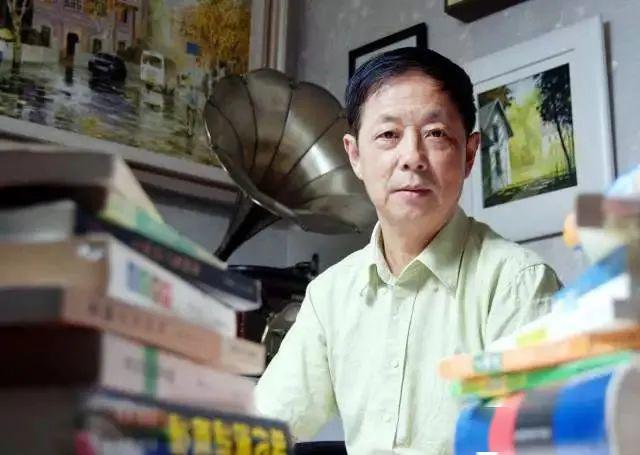 吴新伯中国曲艺家协会会员,上海曲艺家协会理事谭旭东上海大学文学院