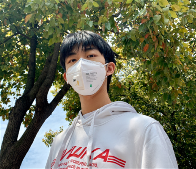 知名rng选手陷入两难,去虎牙可能赔4000万,不去就是五千万_左梓轩