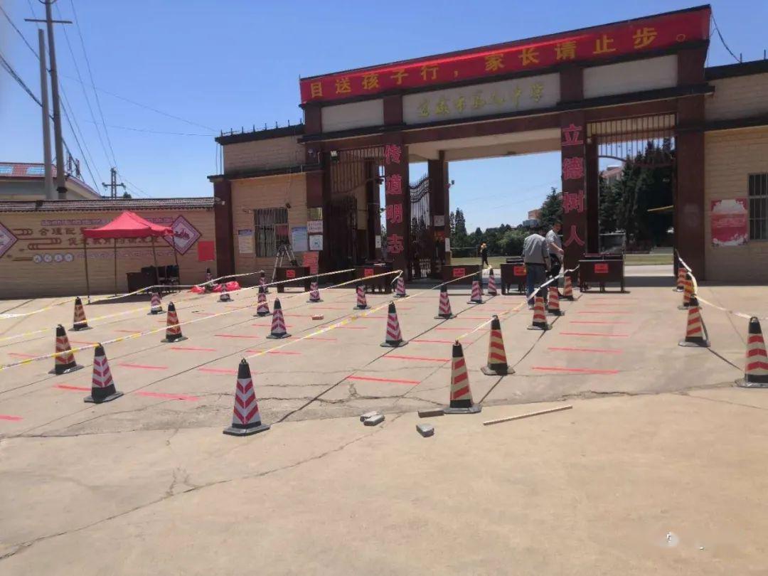 宣威二中,三中四中,长征中学路程稍远编辑组未能去到现场拍摄所以没有