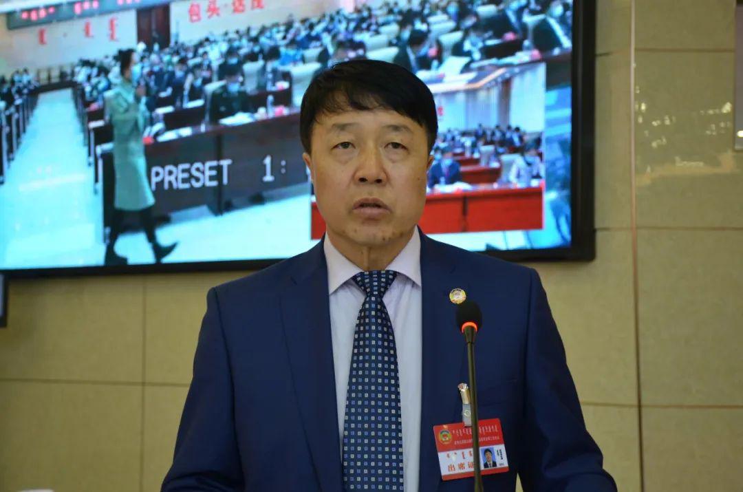 苏德代表政协达茂旗第十四届委员会常务委员会作工作报告.