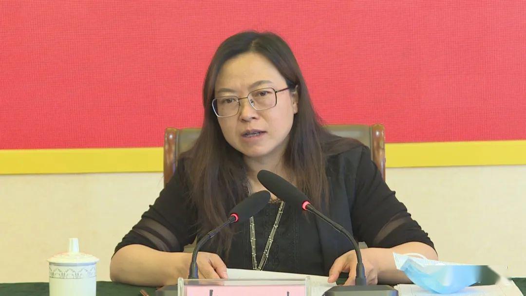 盘州市副市长韦斌对垃圾分类工作提出了要求.