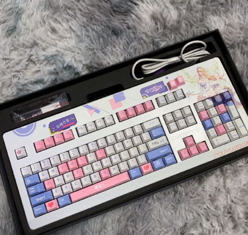 腐团儿定制键盘抢手?看到这图案后,男粉丝:买回家裱起来