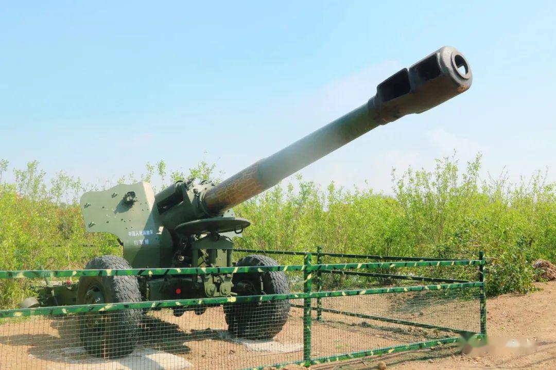 d74式122毫米加农炮图片
