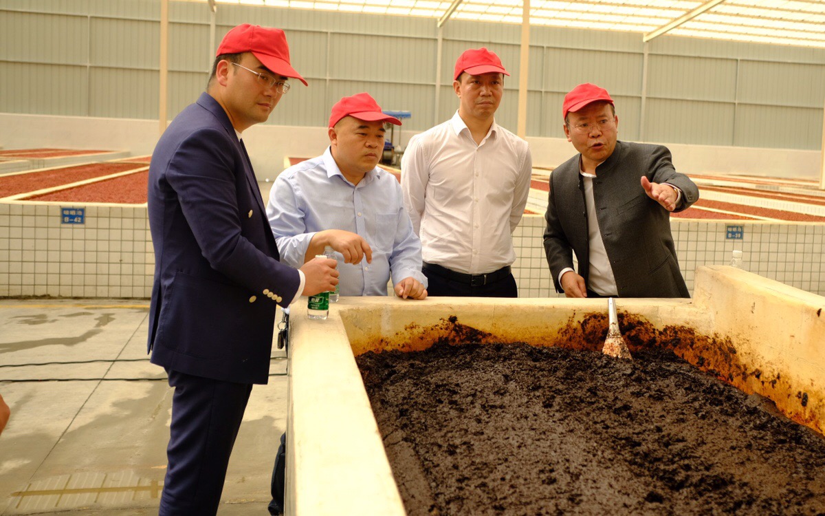 热烈欢迎|贵州省赤水市委常委,副市长陶兴国一行莅临友联集团参观考察