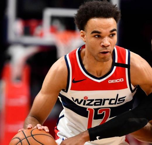 感恩地球!杰罗姆-罗宾逊:我们所在的每一天都是地球日_篮板