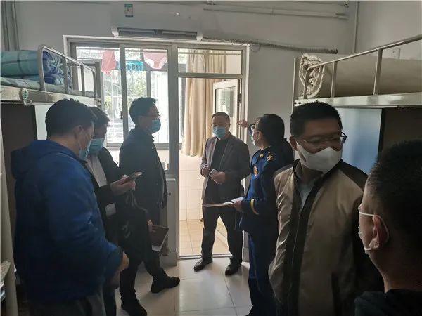 校园新闻联合检查组莅临济南一中检查指导安全工作