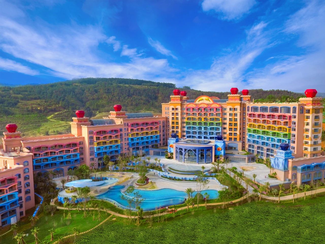 云南成为疫情后旅游目的地第一名,抚仙湖海豚湾酒店5月30日开业