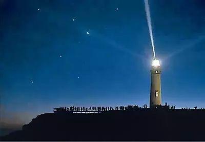 我们去寻找一盏灯