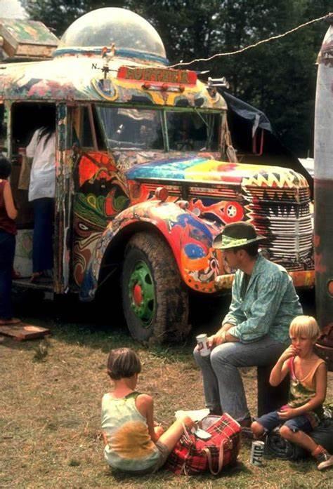 周某人周立齐和"三和大神",为啥以不工作为荣?_嬉皮士