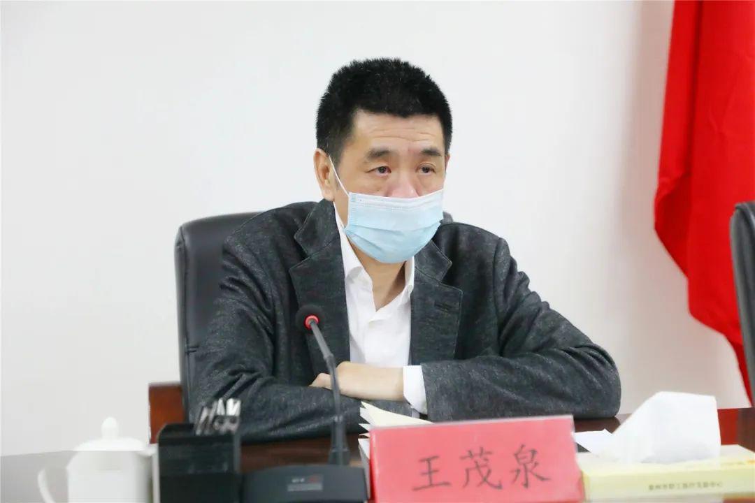 王茂泉表示,在这两个多月里,大家排除万难,从不清楚,不熟悉,到深入