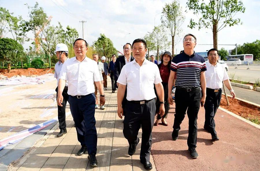 市委书记罗应光到高铁新城进行调研,并会见云南建投集团董事长陈文山
