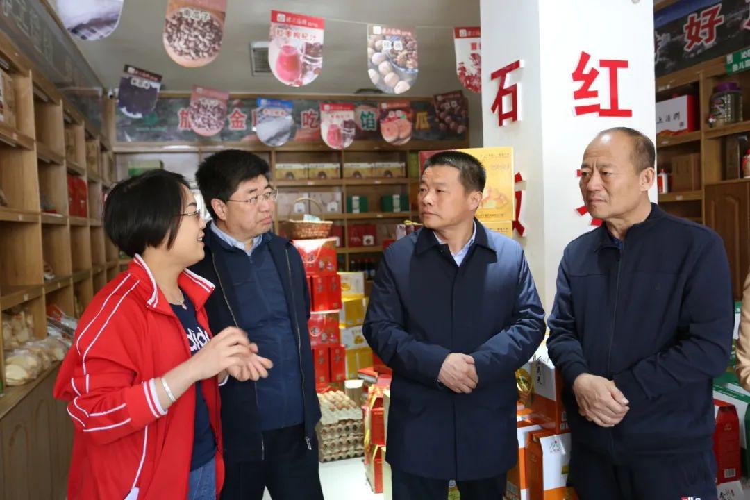 王华胜来清调研电子商务应用发展邮政快递业发展食品安全监管等工作