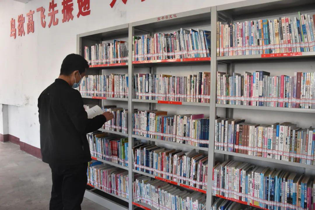 看看吧积极开展了村民读书学习活动这不,就有不少农家书屋疫情虽当时