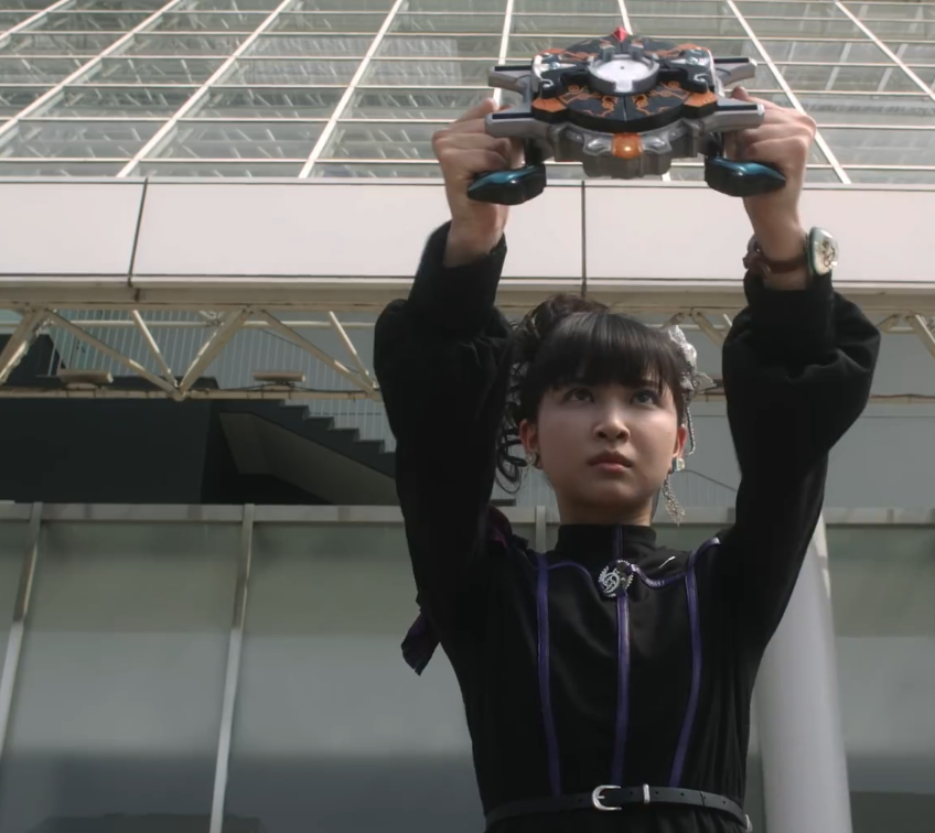 奥特曼美剑的计划被智能管家得知召唤了守卫者对付美剑