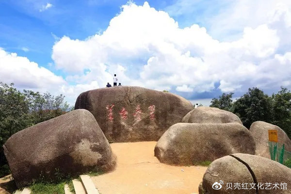 塘朗山實景貝殼紅貝雕《塘朗山》5.