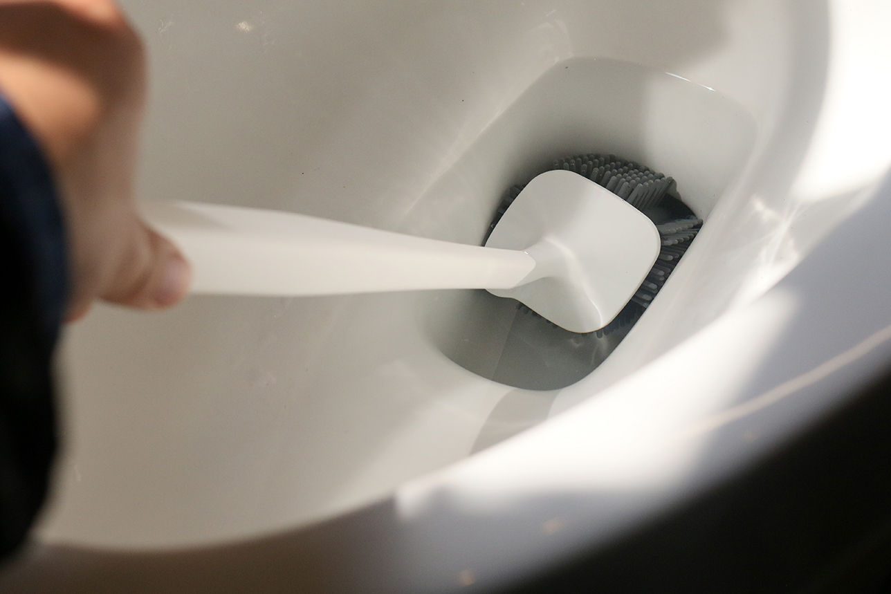 马桶刷也可以智能化rovo杀菌消毒马桶刷