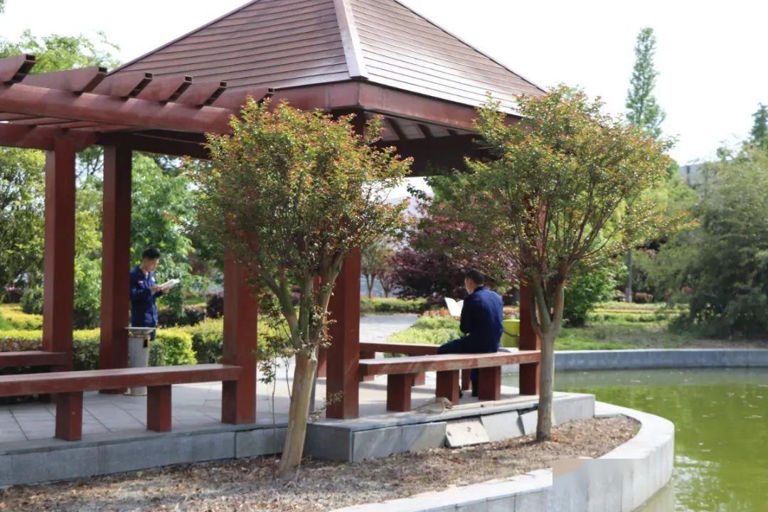 世界讀書日泰州市圖書館消防分館成立