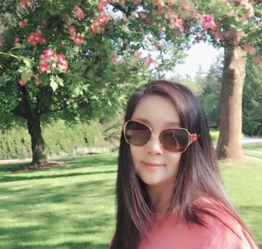 她曾是最美"薛宝钗",隐退后经商,如今53岁容颜不老身份过亿_张莉