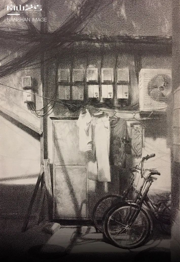 清华速写色彩设计作品黑白设计作品关注官方微信公众号【南山艺考画室