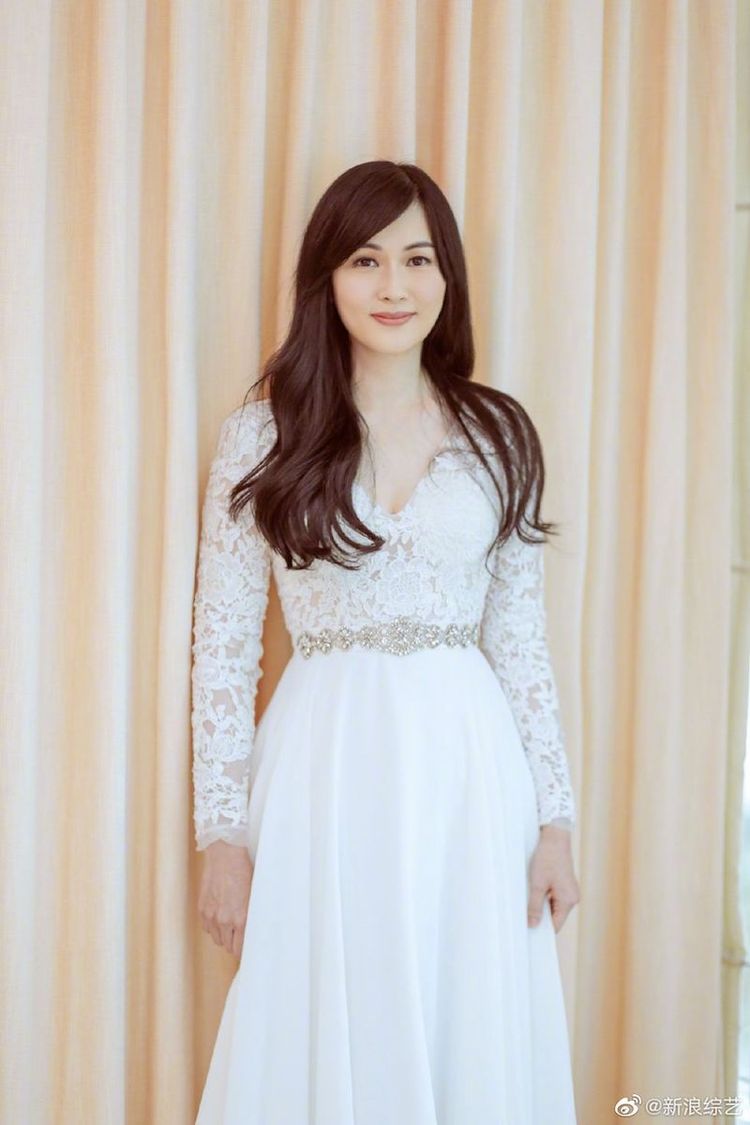 吴尊为老婆林丽吟圆婚纱梦!初恋至今相爱24年,8句宠妻语录