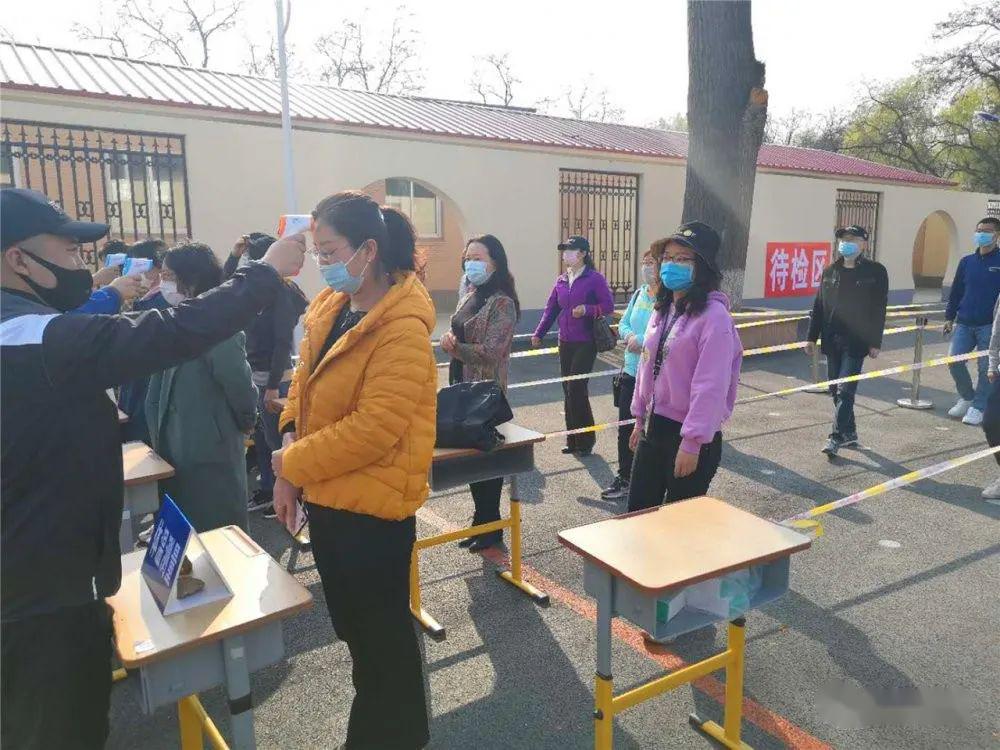 辽阳市第十八中学积极做好开学准备工作