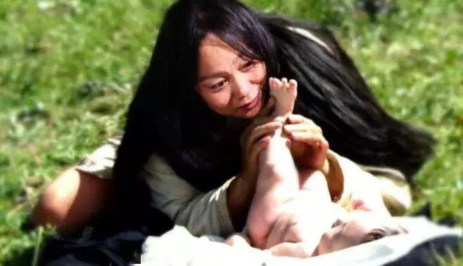 蒙古电影《疯妈妈》主题曲,谁听谁哭!