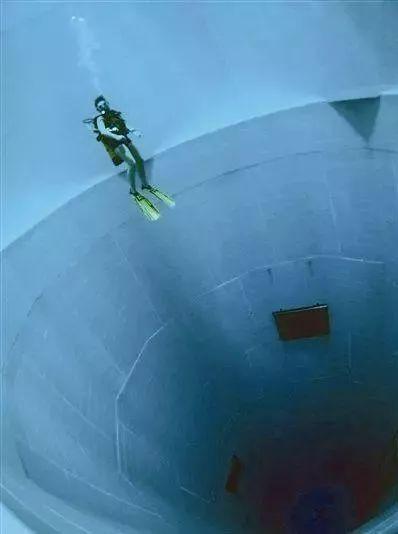 蓝色深渊将于明年开放,届时将有一个164英尺深(约50米)的游泳池刷新