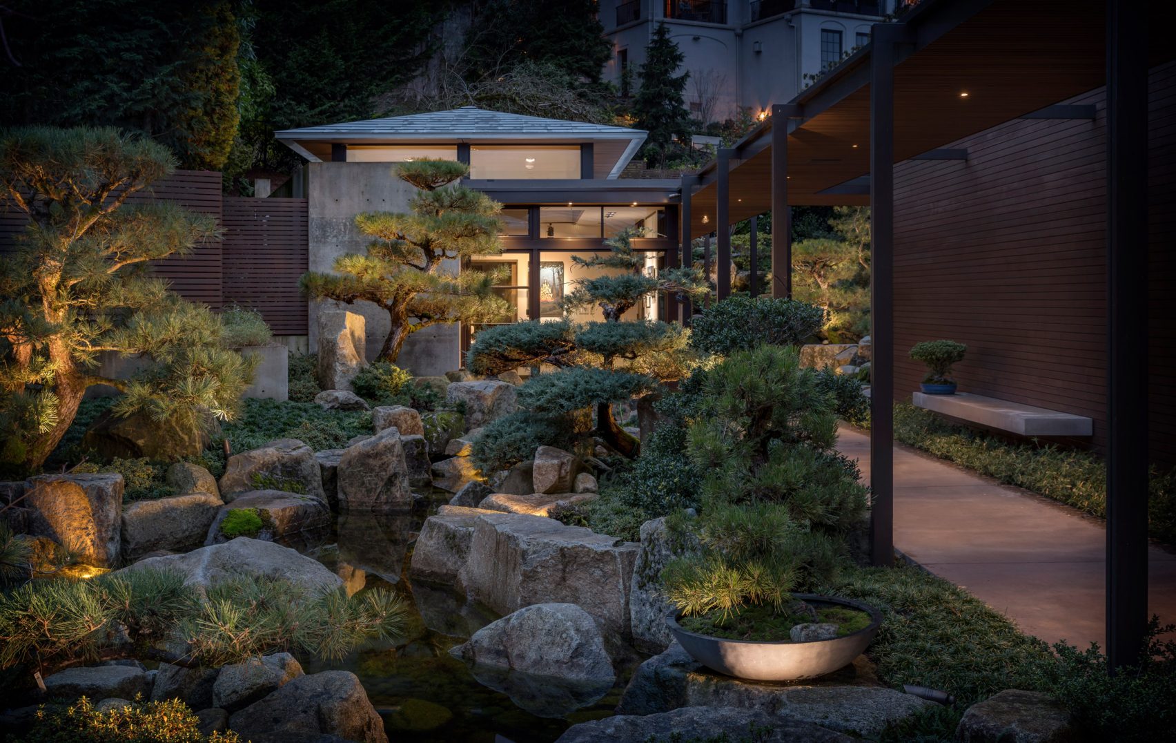别墅设计一座海滨别墅将日式庭院和建筑进行升级和改进