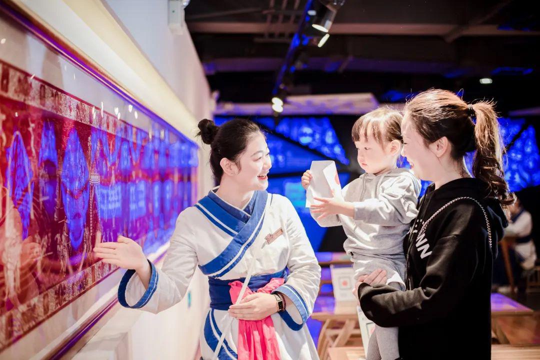 53东方盐湖城自驾1日游带您看东方盐湖城华服大秀游园惊梦