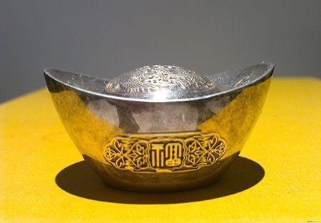 广交朋友,斗志昂扬,很有商业头脑,往往都能先人一步,赚的金钵满盆