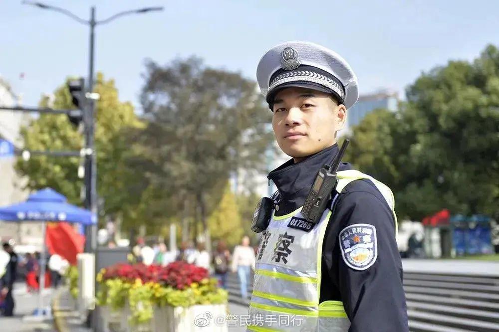 喜讯黄浦公安青年民警黄俊入围2020年全国向上向善好青年