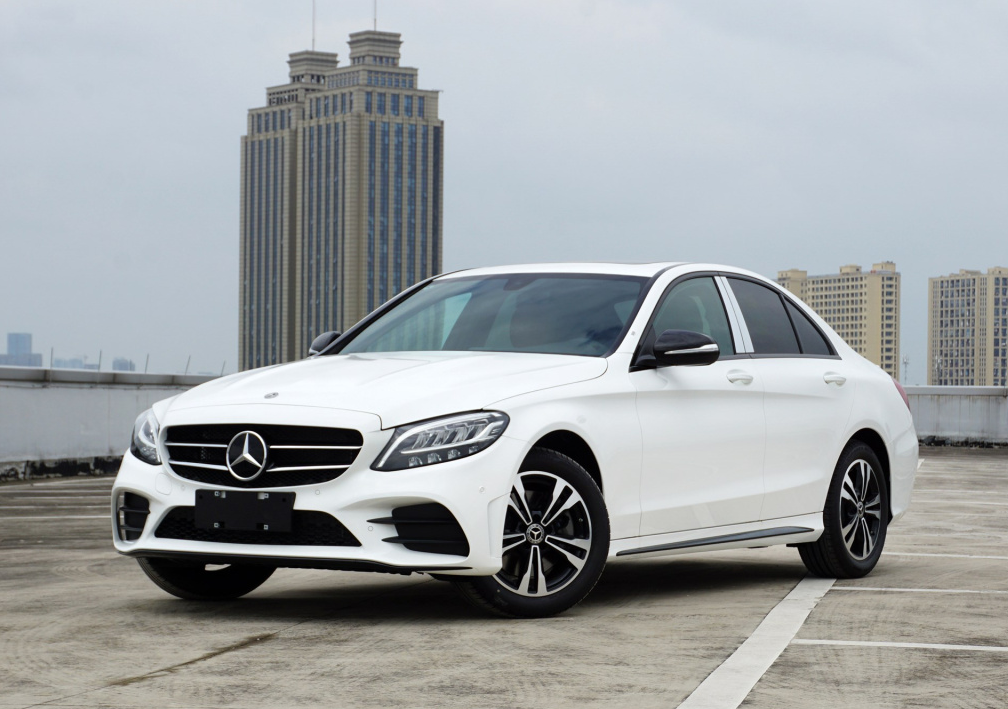 三十万落地的优雅女神奔驰c260l