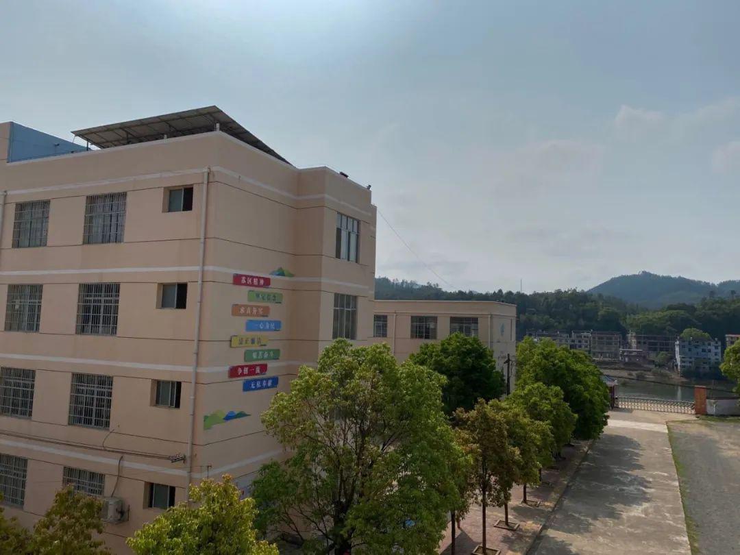 春风十里不如学校有你