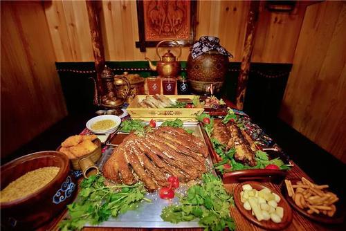 原创晒下蒙古人的日常饮食几乎顿顿都在大口吃肉难怪长得如此彪悍