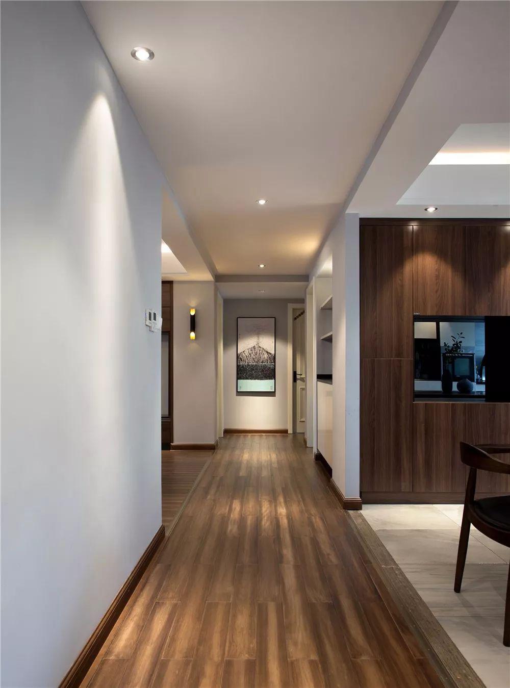 设计多种踢脚线搭配看看有没有适合你家风格的方案