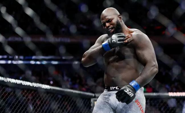 罗森斯特鲁克鉴于米欧奇眼伤希望对阵纳干诺为临时冠军战