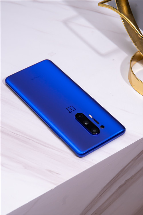 一加8 pro蓝调配色开启预售
