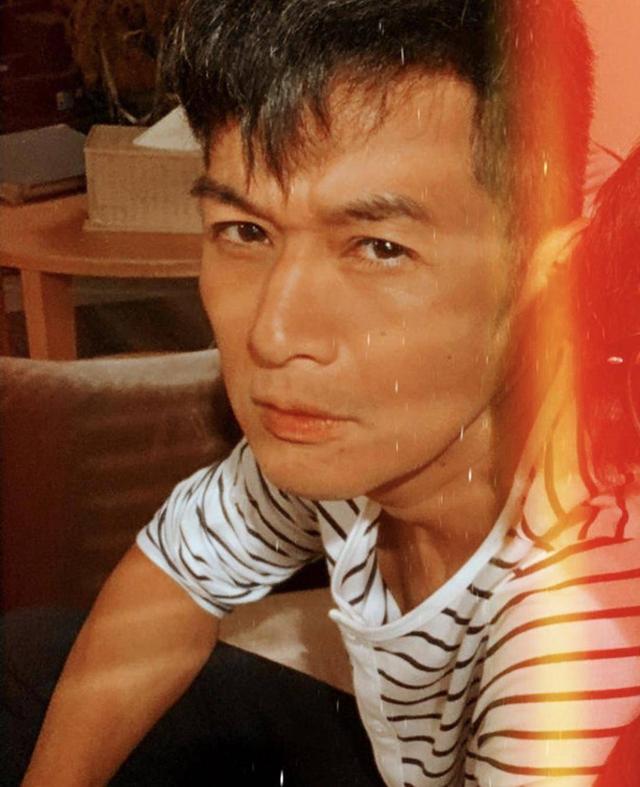 50亿驸马不介意他人评头论足 坦言收工后的开心事便是跑步_吴家乐