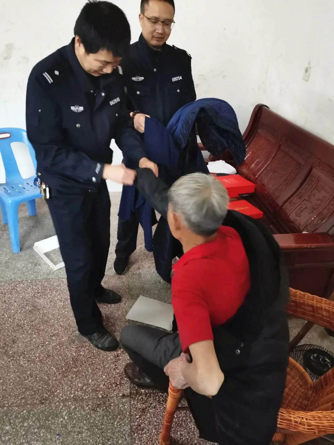 邵东灵官殿来了个陌生老头,瑟瑟发抖,咋回事?