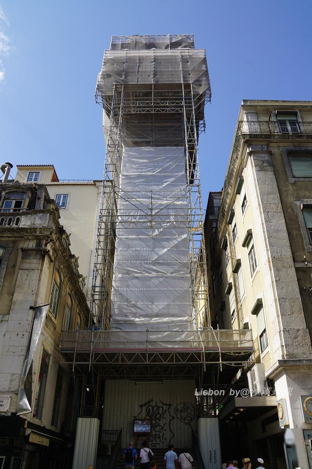 这座城市叫七丘之城却不是罗马拥有百年历史的升降机