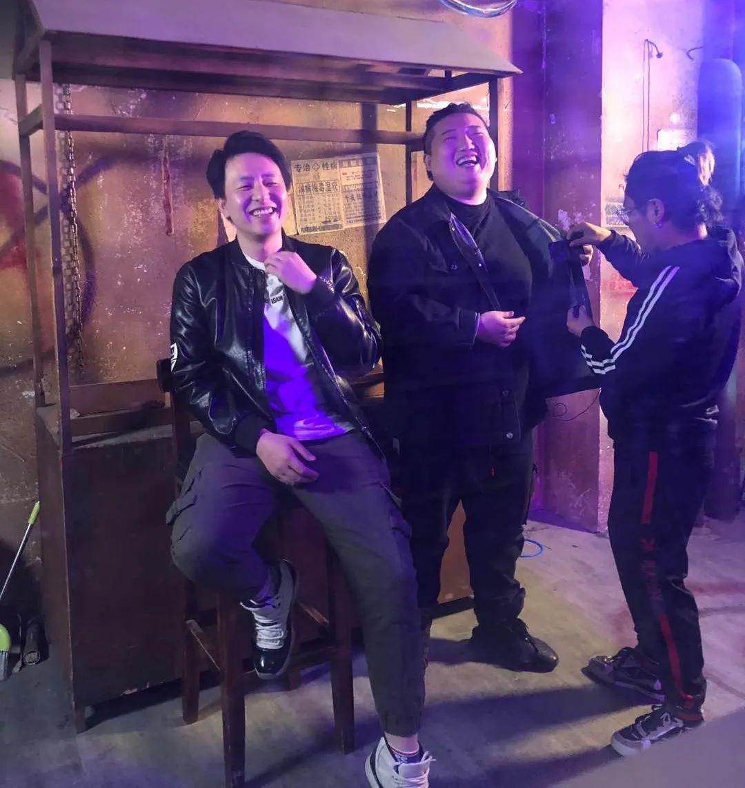 "钢蛋儿""铁蛋儿"实力演绎真·《吃亏是福》拍《社会人》踩a锥的时候"