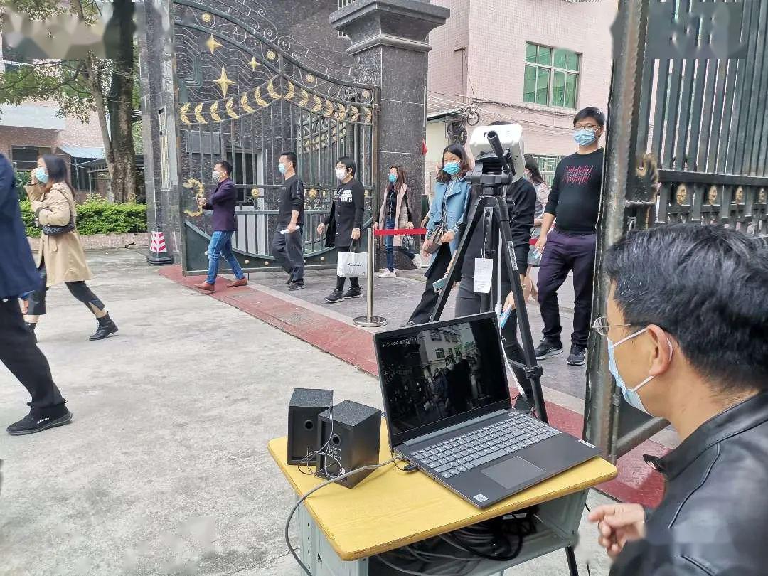 开学在即梅峰初级中学举行疫情防控应急大演练